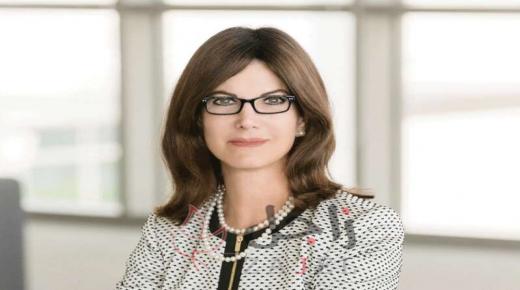 اتخدت الجامعة الامريكية بالبحرين الخطوة الاولى نحو الحصول على الاعتماد الاكاديمي الامريكي