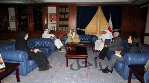 وزير التربية والتعليم يستقبل المسئولين بمدرستي عبدالرحمن كانو الدولية والشويفات الدولية