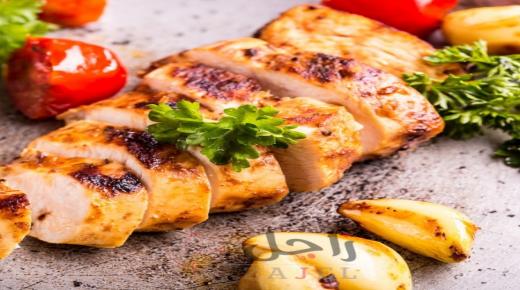 صدور دجاج مشوية بالتتبيلة