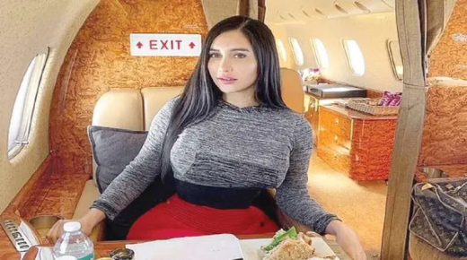 كارثة تصيب شبيهة «كيــم كــارداشيــان» أثنــــاء إجــــراء عمـليـــة تجميــــل