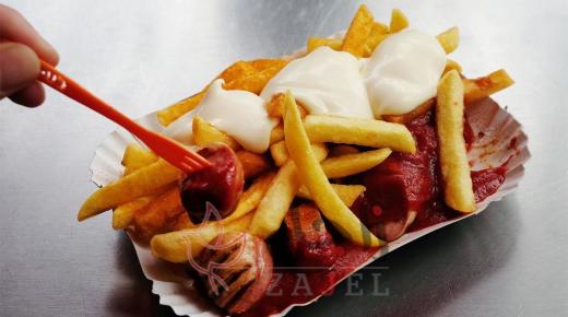 ‫هل جاوزت الأربعين؟ 4 أطعمة لا تأكلها قبل النوم