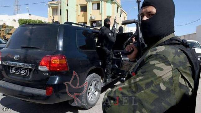 رئيس الحكومة التونسية… يتدخل في اشتباكات قبلية في تونس