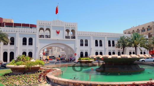 الطقس في البحرين معتدل مع بعض السحب