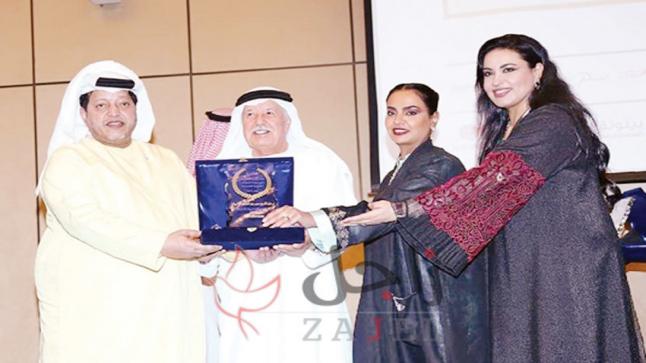 لإنجازاتها في حماية الحيوان والبيئة : مروة آل خليفة تحصد جائزة سعيد بن طحنون كأفضل شخصية مؤثرة