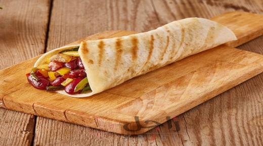 تورتيلّا الخضراوات والفاصوليا