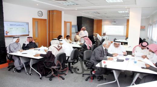 «التنمية السياسية» يُدرب البلديين على إدارة الأزمات الاجتماعية