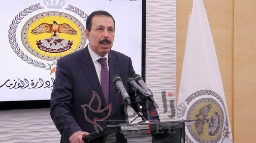 وزير التربية يعلن اطلاق المنصة الالكترونية للتعلم عن بعد