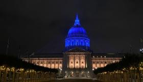 رئيس أوكرانيا يصل إلى كاليفورنيا