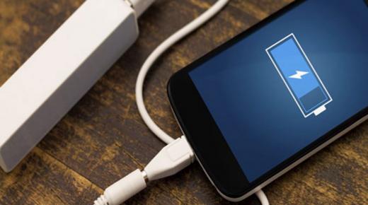 خبير تقني يحذّر: من استخدام “شاحن الهاتف” الخاص بآخرين