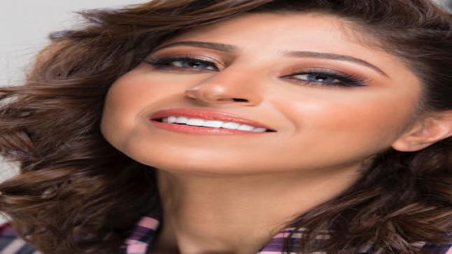 الموت يفجع شجون الهاجري في والدها والنجوم ينعونها