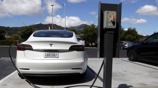 شركة تسلا تحقق مبيعات مذهلة لسياراتها الكهربائية