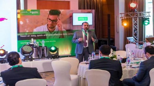 شنايدر إلكتريك واكوتل يعقدان مؤتمرين للحلول تكنولوجيا قطاعي البنوك والبترول