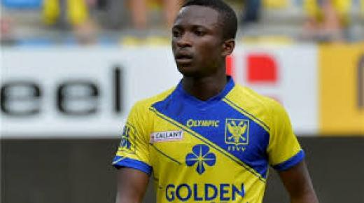 تعرض لاعب كرة قدم لكسر في عنقه