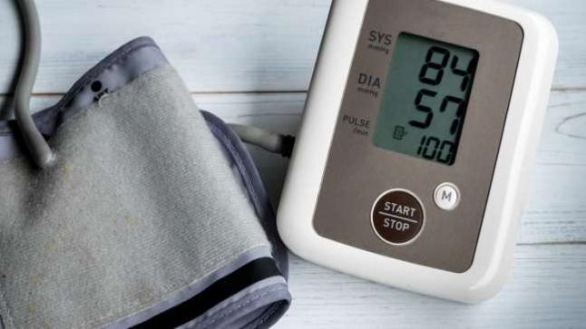 عادة يومية بسيطة تساعد على خفض ضغط الدم
