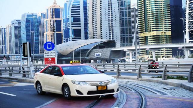 طرق دبي تسجل إنجازا بتحقيق 99.9% من رحلات مركبات الأجرة بدون شكوى