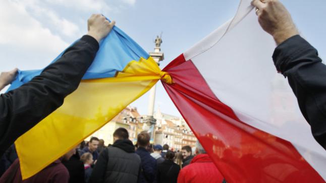 الرئيس البولندي يوقع قانون لدعم اللاجئين الأوكرانيين في البلاد