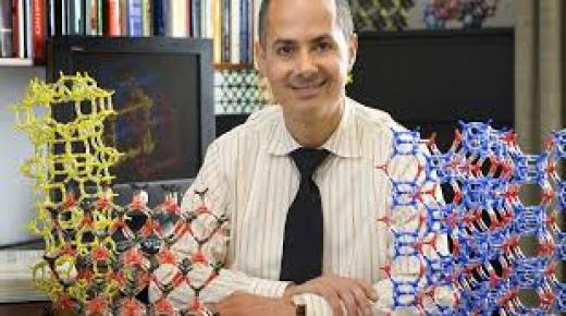 العالم الاردني عمر ياغي يحصل على جائزة نوبل بالكيمياء