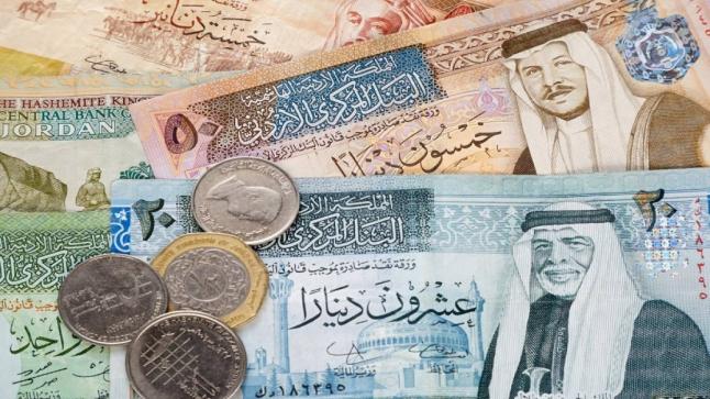 نائب يفتح ملف رواتب ومكافآت كبار موظفي الدولة