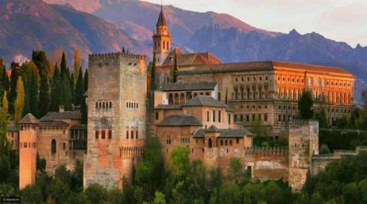 ماذا تعرفون عن تاريخ الأندلس؟ قصر الحمراء