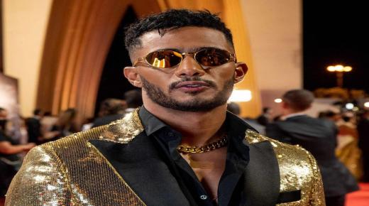 محمد رمضان يشارك لقطات من زيارته لمنزل عائلة الرئيس الأمريكي دونالد ترامب