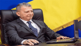 تمخّض الثور فولد فارا