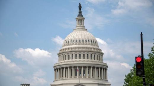 مسؤولو البيت الأبيض يتعرضون لهجوم صوتي في وسط واشنطن