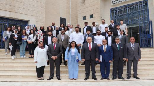 زيارة طلبة “حقوق” عمان الاهلية لهيئة النزاهة ومكافحة الفساد