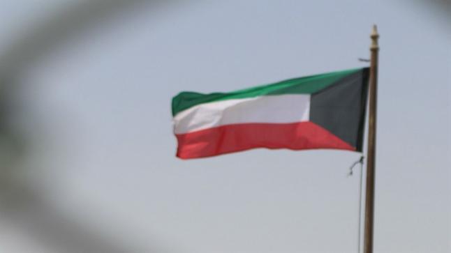 ولي العهد الكويتي يقبل استقالة الحكومة