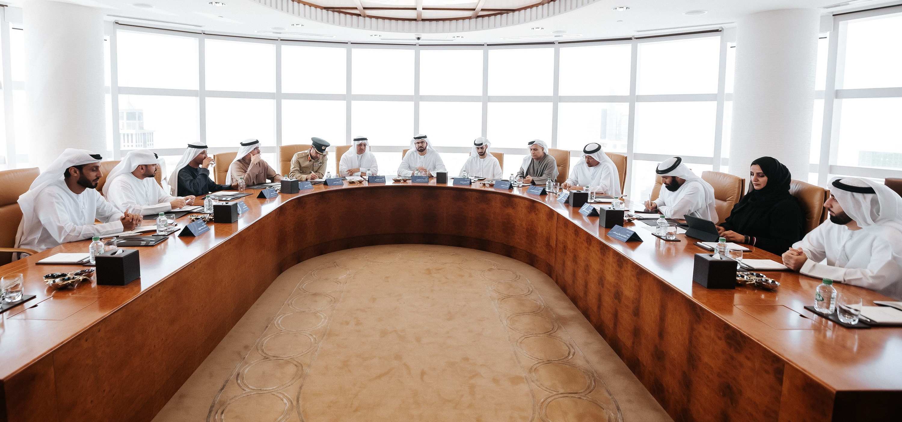 مجالس دبي للمستقبل تبحث توجهات وآليات تطوير 13 قطاعاً حيوياً