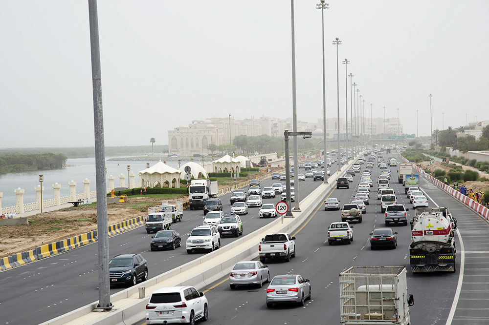 “مساندة” تنفذ تحسينات مرورية على شارع الشيخ زايد بن سلطان بـ 97 مليون درهم