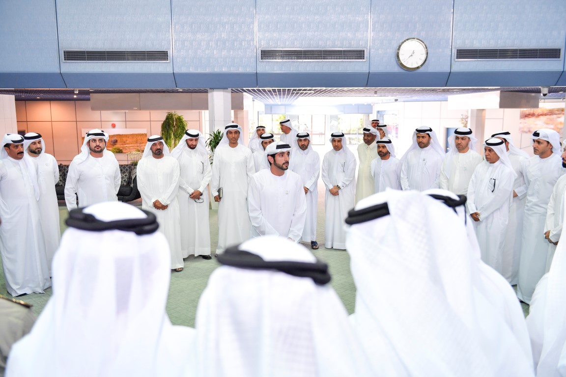 حمدان بن محمد يلتقي قيادات الصف الثاني في حكومة دبي